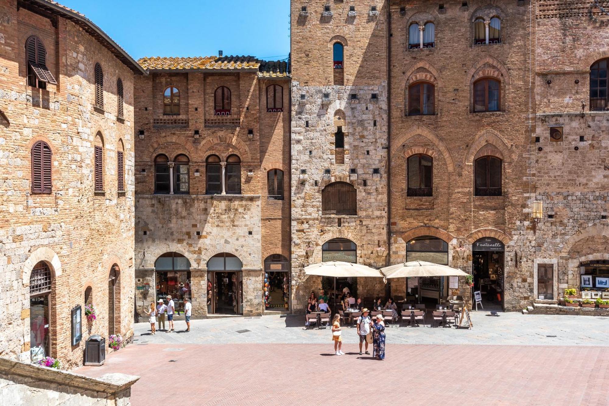 Il Teatro Apartment San Gimignano Bagian luar foto